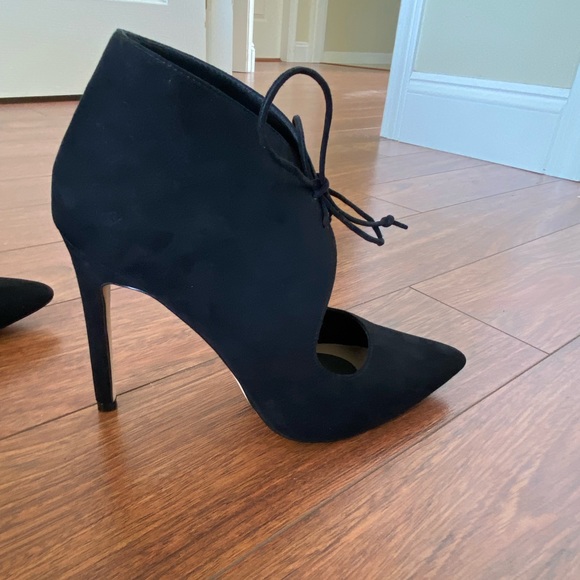ALDO Black Faux Suede Pointed Lace-Up Ankle High Heels - Picture 5 of 13